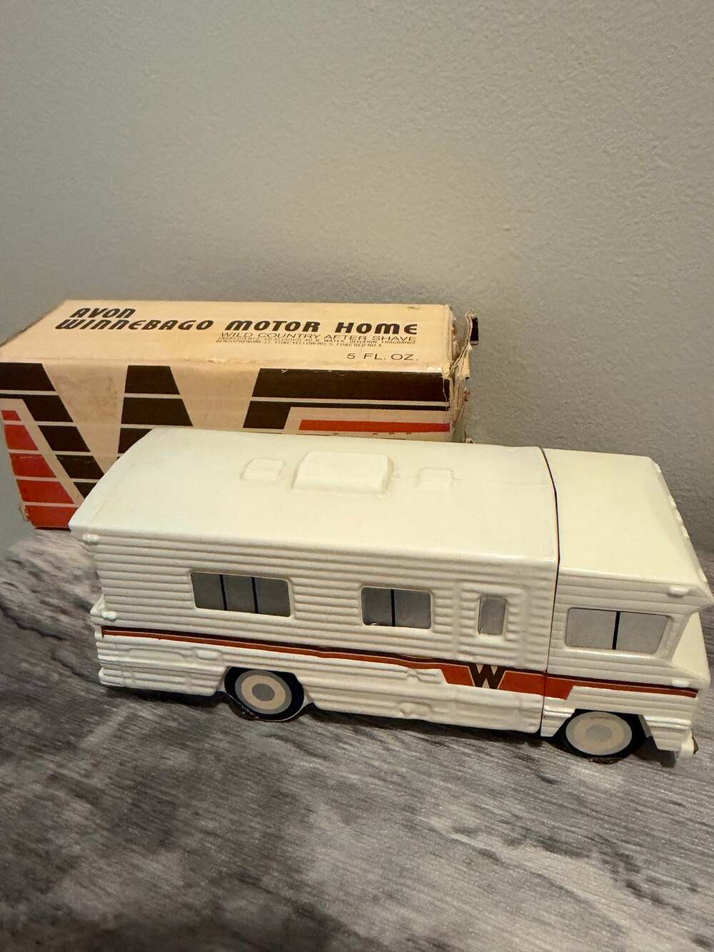 Vintage 1970s Avon Winnebago Motor Home Decanter Bottle Empty with Box